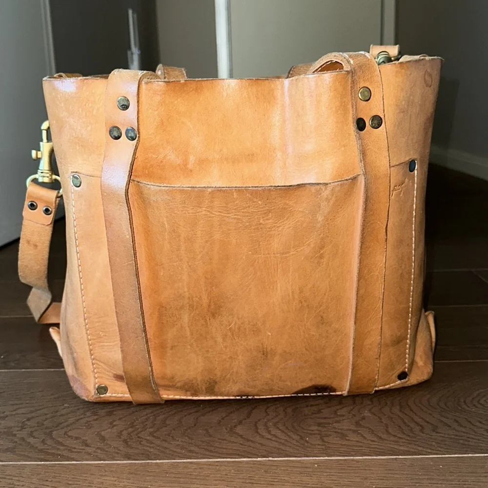 Poglia Porter Hat Holder Weather Aged Tan Beige Brown Leather Bag